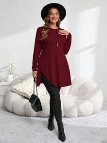 EMERY ROSE Áo thun dài cài nút viền bất đối xứng màu đỏ cỡ lớn, quần áo nữ mùa thu - Màu Đỏ Sâu - Xem 5