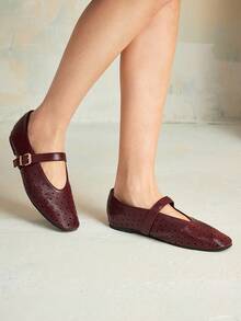 MOTF PREMIUM GIÀY MARY JANE MŨI VUÔNG BẰNG DỄ ĐI LẠI, THOẢI MÁI, ĐA NĂNG, CẮT LASER DÀNH CHO NỮ - Màu Đỏ Sâu - Xem 8