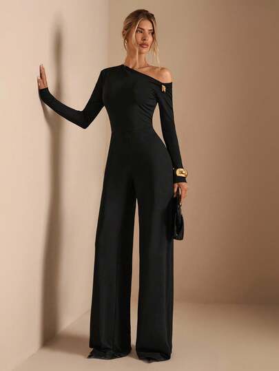 SHEIN BAE Spring & Summer Solid Black Elegant Daily Asymmetric Shoulder Long Sleeve Metal Buckle Decor Extra Wide Leg Jumpsuit, Suitable For Daily Wear, Dates, Parties, Elegant Women's Layering, Asymmetric Jumpsuit, Wide Leg Jumpsuit, Valentine's Day Jumpsuit, Everyday Jumpsuit, Graceful Jumpsuit