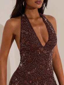 Opulessa 度假风花卉亮片深V领露背性感吊带上衣，新年造型，优雅派对，毕业典礼，舞会，奢华晚宴，万圣节服装，音乐会，派对，夜店，时尚秋季，外出，优雅性感派对约会之夜女士装扮 - 棕色 - 查看 4