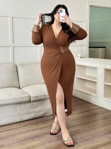 Modelyn Große Größen Elegantes Wickelkleid mit langen Ärmeln und Bodycon-Schnitt für Damen - Braun - Übersicht 5