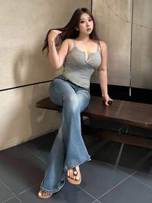 Dazy Plus Solid Color Half-Zip Form-Fitting Elastic Crop Tank Top & Camisole