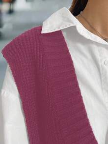 Calvaya 大码休闲宽松V领纯色毛衣背心 - 玫紅色 - 查看 3