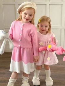 SHEIN Playful Pals 1 件女婴蓬松花朵可爱连衣裙，圆领长袖宽松加厚连衣裙裙，3D 花朵设计，休闲时尚韩版百搭，适合日常外出或冬季旅行，新品 - 粉色 - 查看 5