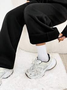 SHEIN PETITE Bộ 2 áo thun dài tay cổ tròn ôm vừa vặn màu trơn và quần dài cho nữ, màu đen, nhỏ nhắn, thu đông - màu đen - Xem 7
