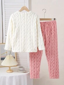 SHEIN 2pcs Girls Plush Jacquard Crew Neck Long Sleeve Top And Pants Pajama Set With Bear & Letter Pattern, Comfortable Girls Winter Sets