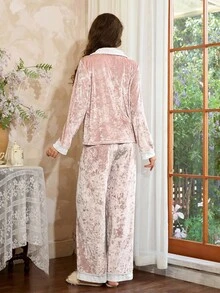 Côtesoire 法式优雅天鹅绒披肩领迷人粉彩色系女士睡衣套装两件套，秋冬服装 - 粉色 - 查看 2