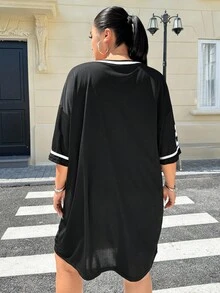 SHEIN EZwear Plus Size Casual Street V-Neck T-Shirt Dress With Letter Print & Mid-Length Sleeves