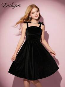 女孩万圣节哥特式黑色天鹅绒细肩带连衣裙，带蝴蝶结肩带，A 字腰褶裙，优雅精致的迷你派对连衣裙 - 黑色 - 查看 3