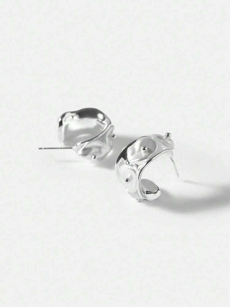 Orecchini a forma di C con perline