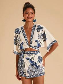 Travachic 2件套女士度假印花短款上衣和高腰裙裤 - 藍白色 - 查看 5