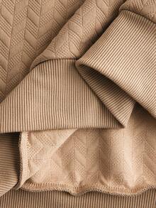 Manfinity CasualCool Men's Casual Basic Letter Patched Pullover, Brown Sweatshirt, Fall