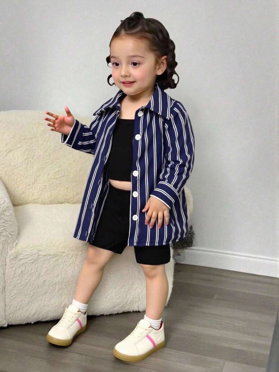 SHEIN 3 件套女婴夏季休闲条纹长袖防晒翻领衬衫外套、柔软黑色吊带背心和紧身短裤套装,适合上学、日常穿着和运动 - 藍色 - 查看 1