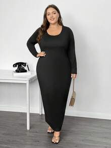 SHEIN CURVE+ 大尺碼純色圓領貼身長洋裝 2026 秋冬聖誕款 22W - 黑色 - 查看 6