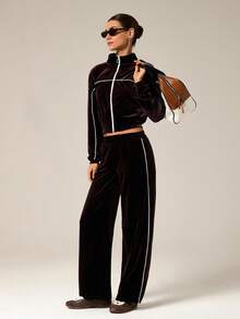 Hanevo Contrast Color Velvet Sporty Casual Tracksuit - Coffee Brown - View 4