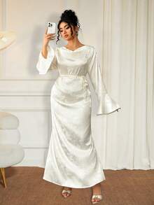 Cravure 大码女式缎面印花垂坠领长袖喇叭袖腰系带长裙，适合外出和约会 - 米色 - 查看 3