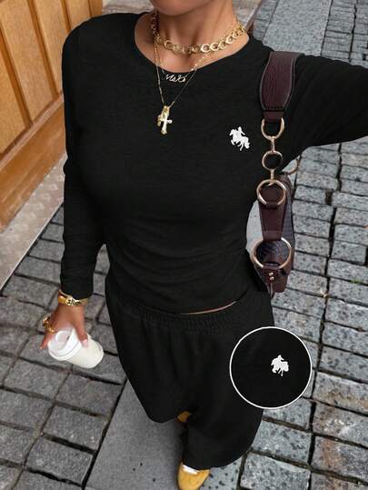 Muchica 2 件套女士休闲通勤日常百搭骏马印花长袖修身 T 恤和阔腿裤套装，春秋