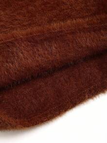 Sweetra Nouveau pull en fausse fourrure de vison à taille cintrée, décolleté en V avec décoration métallique, sexy et urbaine, couleur caramel, automne/hiver