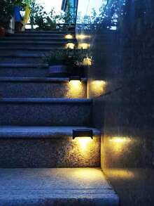 4个太阳能LED灯，防水花园灯，自动点亮户外灯，花园庭院装饰，适用于庭院、楼梯扶手、围栏、墙壁照明