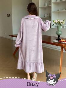 HELLO KITTY AND FRIENDS | SHEIN DAZY 女士可爱卡通刺绣彼得潘领宽松长款法兰绒蓬松睡衣连衣裙，冬季