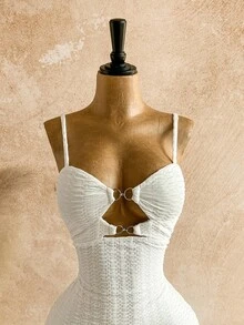 Soleia Abito mini elegante da donna, a tinta unita, con spalline a spaghetti e design traforato, adatto per l'estate