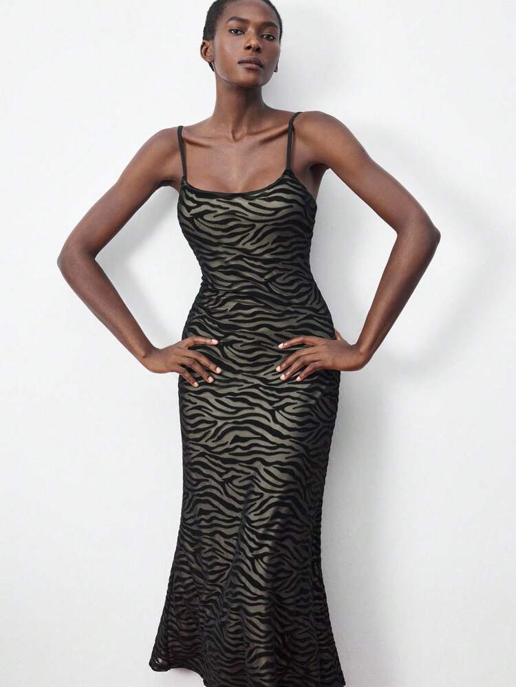 SHEIN Maija Women's Black Zebra Print Flocked Fabric Special Texture Sleeveless Crew Neck Backless Fitted Waist Dress With Nude Lining, Sophisticated Business Casual Office Wear, Low-Key Vintage Vibe, Versatile For Urban Commute, Social Events, Vacation, Party Off The Shoulder Fall Dresses For Women High-End, Elegant, Old-Fashioned Cruise Clothing Modern Urban Casual Fashion Business Casual Women's Office Wear Low-Key Old Money Style Effortless Off The Shoulder Animal Print Christmas Women's Clothing