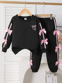 Elladie kids 年轻女孩 2 件套休闲时尚运动衫和裤子套装，粉色丝带和蝴蝶结装饰，长袖圆领套头衫搭配松紧腰慢跑裤，适合上学，秋冬 - 黑色 - 查看 3