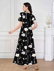 SHEIN Lacomfia 女士修身黑色 V 领短袖休闲针织连衣裙，可作为外套或内衣穿着，白色碎花，休闲/工作连衣裙，适合女性日常穿着、约会、休闲活动、派对、节日 - 黑色 - 查看 2