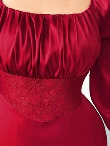 Ellefemme Abito Corto In Raso Con Pizzo: Scollo Quadrato E Vita Alta Per Un Look Sexy E Femminile - 3