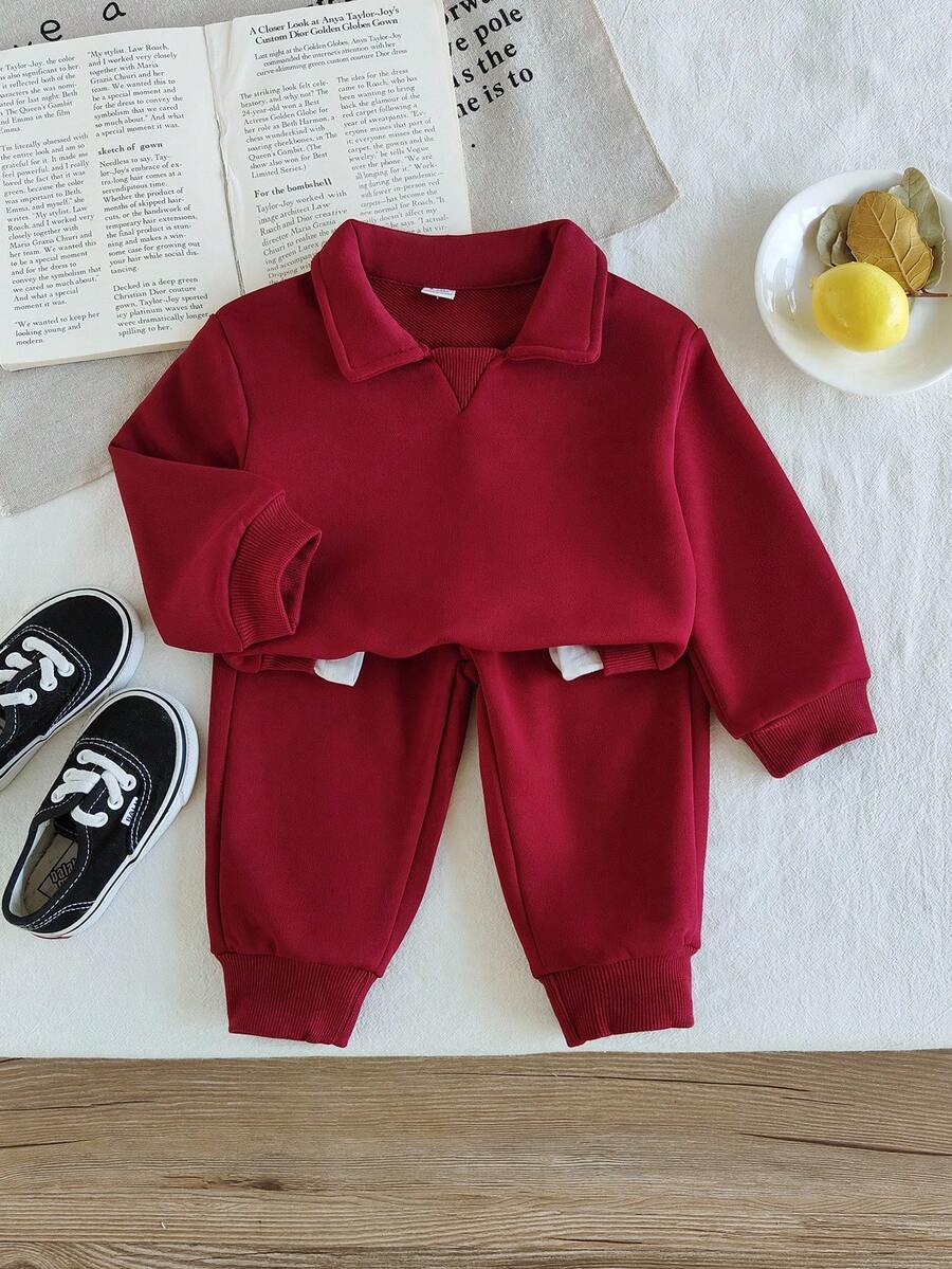 SHEIN 2 件套男婴幼儿新生儿 0-3 岁休闲优雅运动日常百搭燕麦色 Polo 领运动衫 + 裤子套装,婴儿家居户外配套服装 - 酒紅色 - 查看 1
