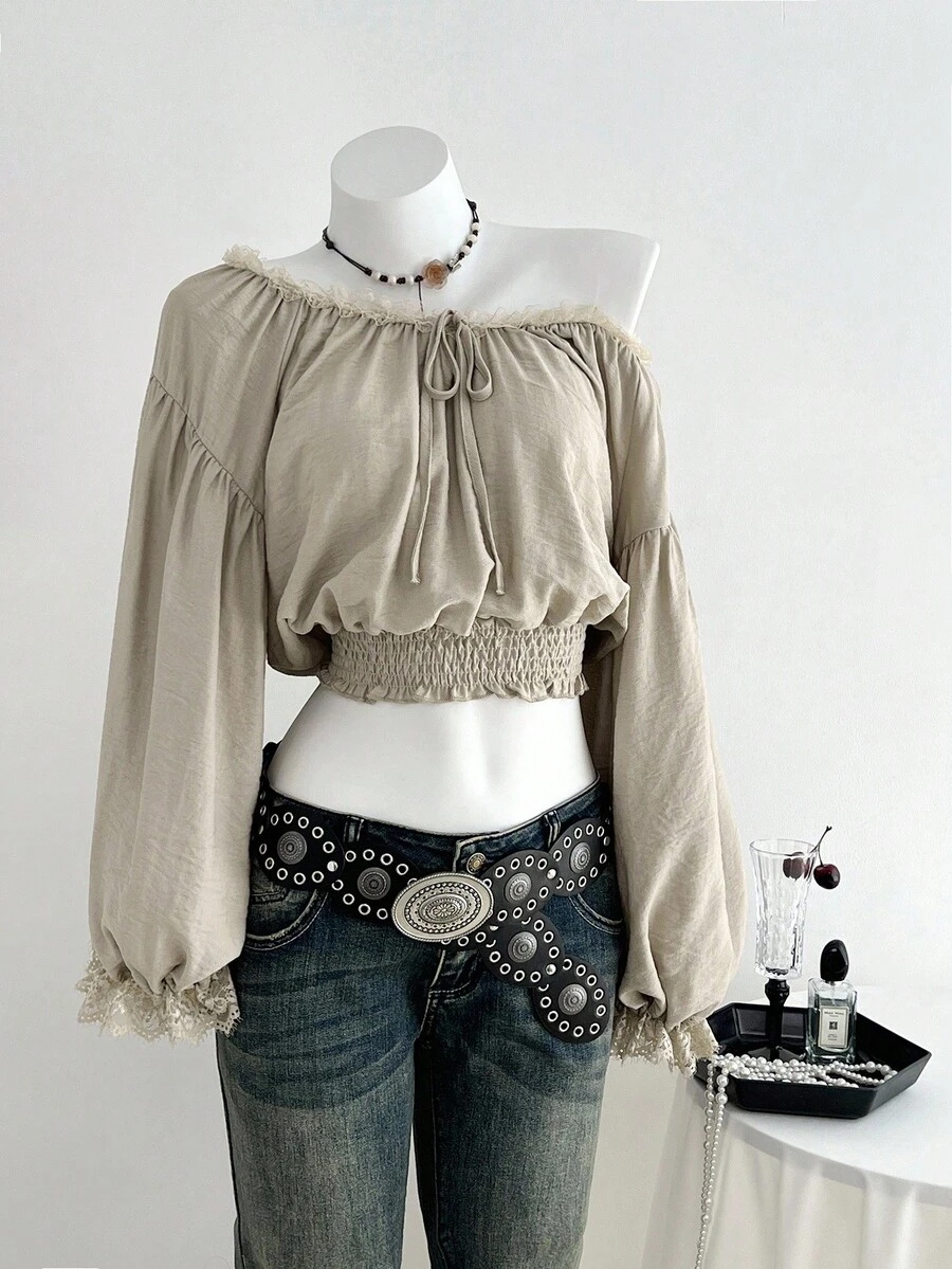 SHEIN Unity 露肩蕾丝拼布灯笼袖衬衫 - 卡其色 - 查看 1