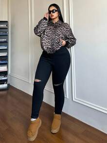 SHEIN PETITE CURVE Plus Size Fall Autumn Winter Halloween Christmas Y2k Cute Streetwear Goth Grunge Techno Outfit Birthday Outfit Night Out Going Out Club Outfit Airport Outfit Casual Versatile Solid Color Distressed Skinny Black Black Jeans Fleece-Lined Jeans Plus Size High-Waisted Black Ripped Skinny Jeans For Daily Wear Plus Size Black Skinny Jeans With Ripped Knees And Flattering Fit