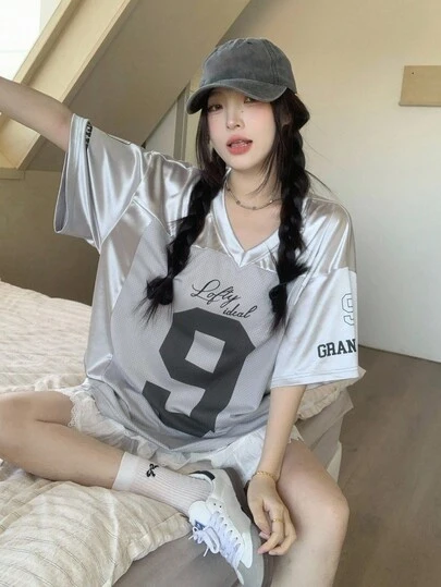 DAZY 女士 V 领短袖休闲运动 T 恤夏季
