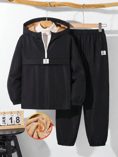 SHEIN 两件套男童休闲日常舒适保暖连帽半拉链套头衫和宽松运动裤套装，男童连帽外套和裤子套装，男童休闲冬季服装，男童保暖运动服，男童冬季两件套，适合生日派对、晚宴、演出、婚礼、洗礼、开幕式等场合，适合日常穿着，适合上学，适合旅行，适合运动，适合秋冬季节。
