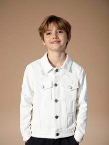 男童复古水洗白色牛仔夹克，多口袋做旧修身款式，舒适棉质牛仔面料，适合年轻男孩的酷炫休闲时尚