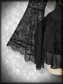 SHEIN ICON Váy ngắn xếp tầng ren corset cỡ lớn màu đen, áo ren tay loe thắt nơ phía trước, bộ đồ hai mảnh phong cách cổ điển Y2K, trang phục Halloween - màu đen - Xem 5