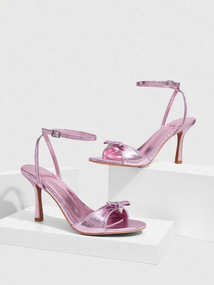 CUCCOO SZL Women's Gold Metallic Checkered Heart Rhinestone Decor Strap Ankle Strap Sandals, Fashionable Glamorous Sexy Metallic Round Toe High Heels For Summer