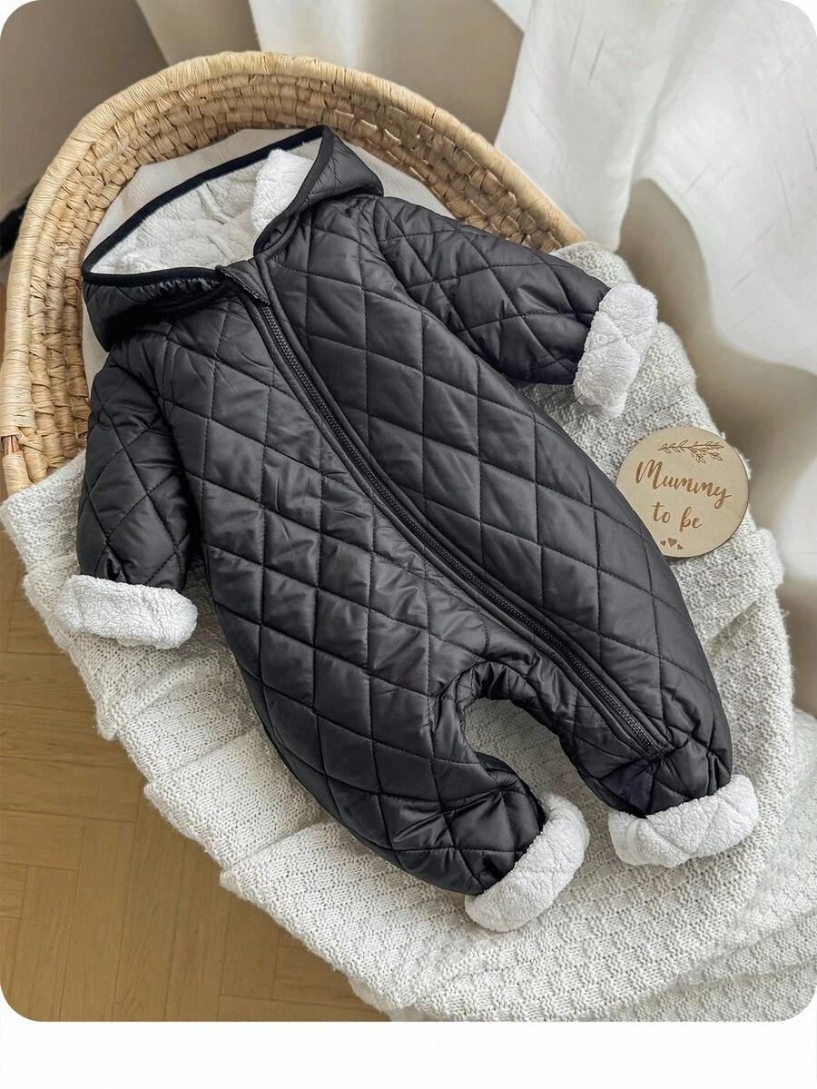 SHEIN 男婴可爱黑色保暖连帽连体衣,适合秋冬季户外活动、滑雪等。 - 彩色 - 查看 1