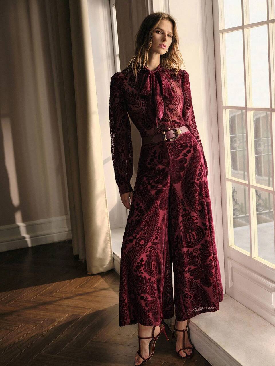 VELVET TIE NECK TOP & WIDE LEG PANTS SET
