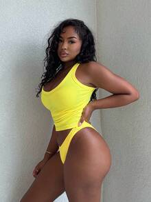 Alexandranx Sleek & Sexy Bodycon Knit Sports Camisole Top - Yellow - View 4