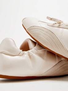 Solezae Giày thể thao đế bệt ballet dành cho nữ lấy cảm hứng từ nhà thiết kế - Kiểu dáng lai thông thường | Thoải mái cả ngày - Màu be - Xem 5