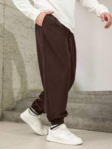 Manfinity Homme 秋季大码男士休闲日常通勤简约纯色抽绳腰斜口袋九分裤 - 咖啡棕 - 查看 6