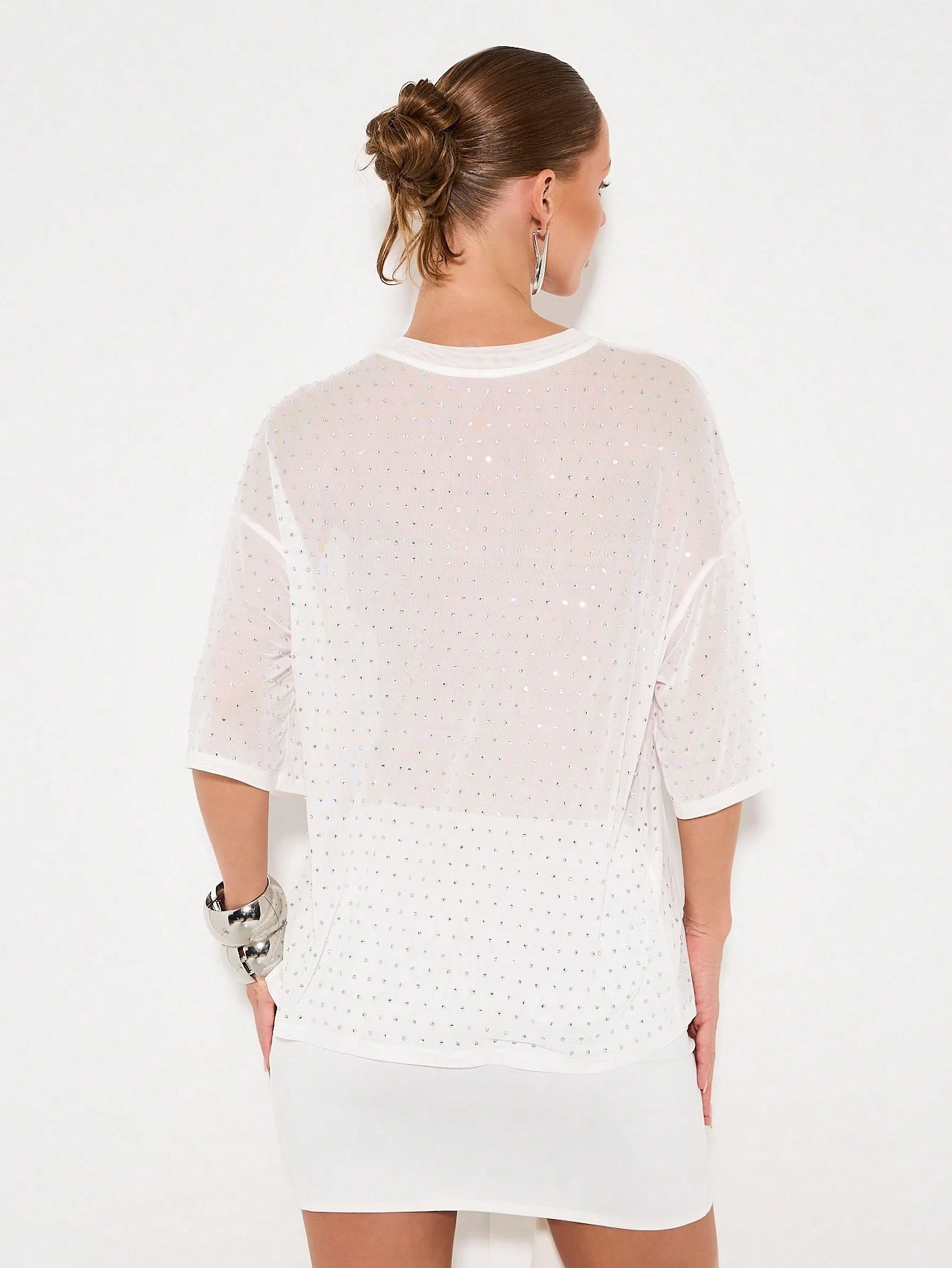 KIZN Camiseta de malha grande com detalhes em diamante