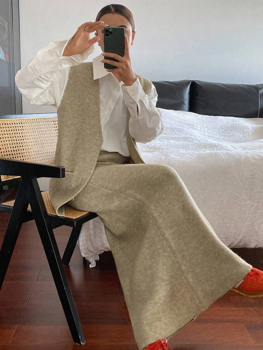 Livesso Bộ 2 món áo không tay cổ chữ V và chân váy rộng rãi cho nữ - Màu Khaki - Xem 1