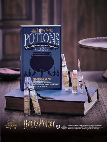 Harry Potter™ X SHEGLAM Bewitching Brews Lipgloss-Set, 4-Tlg./Set, LippenöL-Set Mit HochgläNzendem Finish, GläNzender Glitzer, Feuchtigkeitsspendendes FlüSsiges Lippenstift-Set, Reduziert Feine Lippenlinien, Glatte Lippenpflege, Weihnachtsgeschenk, Lipgloss Marke SchöNheit Make-Up Kosmetik FüR Damen MäDchen Perfekt FüR Herbst Winter Ideal FüR Y2K Schick Mode Geeignet FüR Geburtstag Weihnachten PräSent Party Fertig Beste Farbe