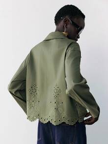 Lumivelle Chaqueta corta y regular de manga larga con cuello de flor hueca y enrejado para mujer - Verde militar - Ver 2