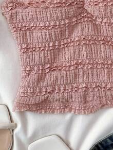 SHEIN 少女夏季粉色度假短袖蕾丝上衣，纹理修身蕾丝上衣，适合下午茶、海滩度假等场合。少女上衣，夏季上衣，荷叶边上衣，粉色上衣，青少年荷叶边上衣，可爱少女夏季上衣，婴儿粉上衣，夏季针织上衣，针织罗纹抹胸吊带衫，少女针织罗纹抹胸吊带衫。 - 粉色 - 查看 7