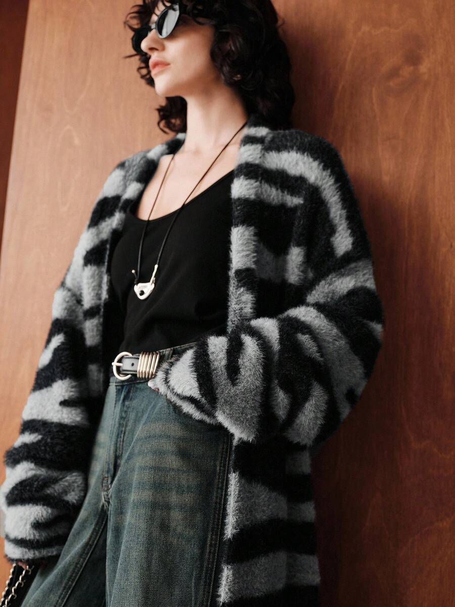 Uhlyne Minimalist Casual Black & White Animals Contrast Striped Asymmetrical Striped Long Sleeve Loose Fit Women Knitwear Cardigan, Autumn-Winter Halloween, Minimalist, Work Wear, Teacher Outfits, Back To School, Fall , Business Casual,Old Money - Multicolor - View 1