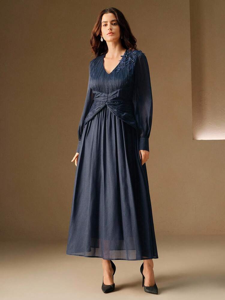 Elegant Floral Embellished Long Dress, Suitable For Dates, Holidays, Autumn/Winter
