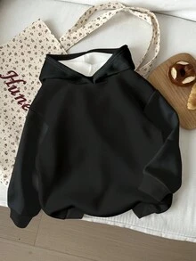 年轻女孩休闲简约五角星图案加厚卫衣，黑色，街头风，朋克风，长袖，适合秋冬季穿着，图案星星卫衣，保暖卫衣，黑色卫衣，宽松卫衣